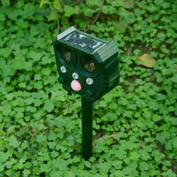 Solar Ultrasonic Animal & Pet Repeller Motion Sensor Repels Birds, Snakes, Raccoons, Skunks, Deer, Cats, Dogs, Rats - Image 16